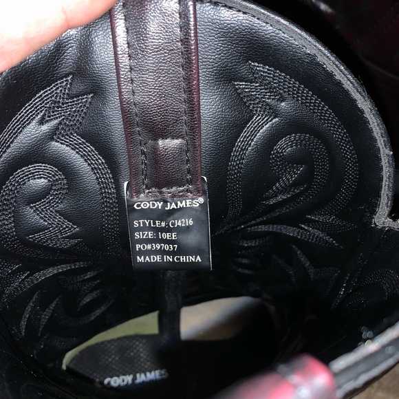 Men’s Cody James Boots, Black Cherry (10EE) - Picture 4 of 6